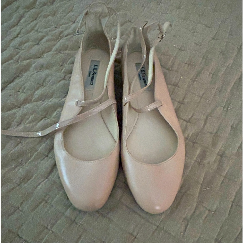 🥿🥿NEVER Worn LK Bennett Nessie Flats🥿🥿
